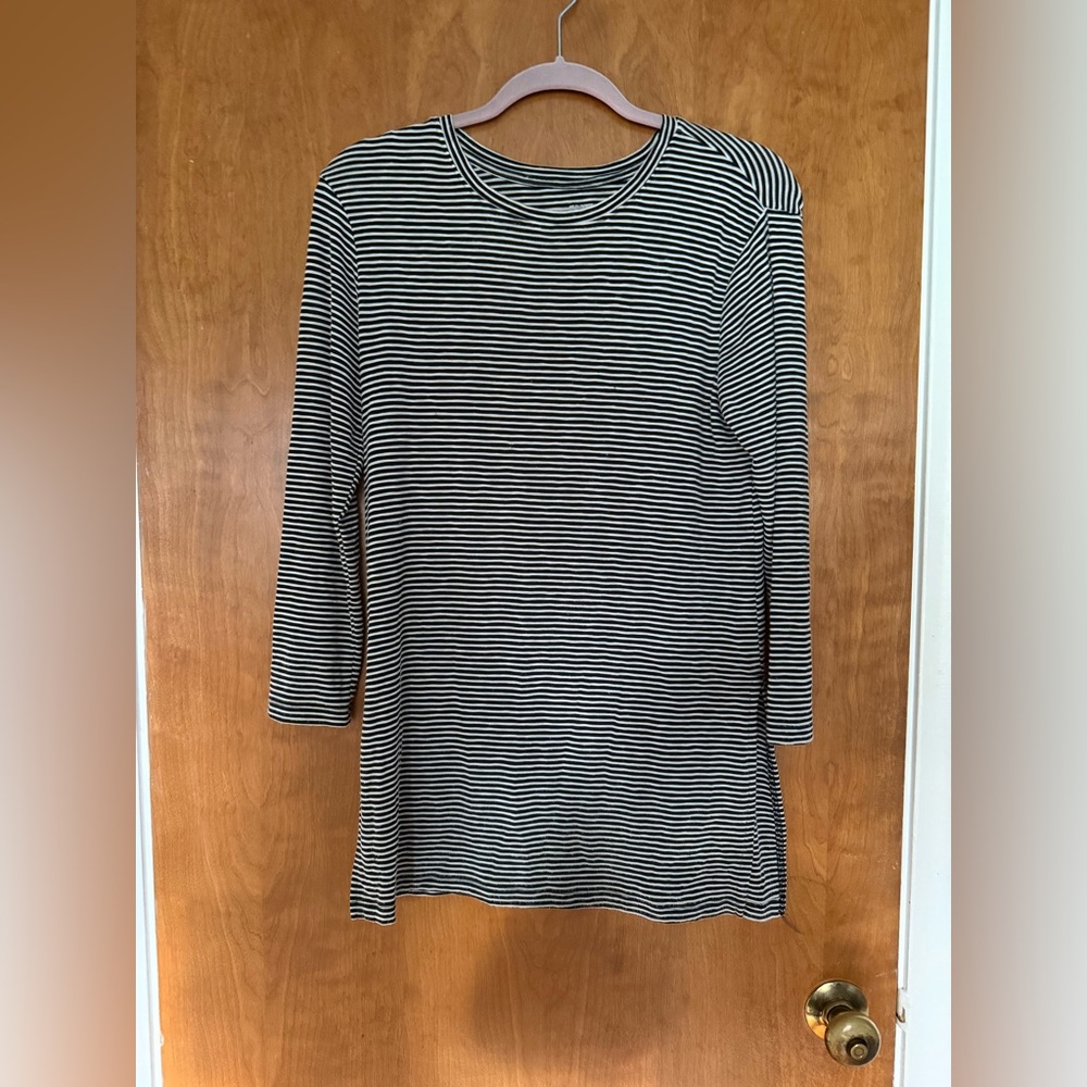 Old Navy Monochrome Striped Knit Top